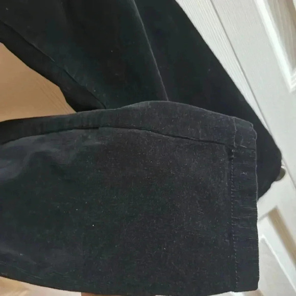 Brooks Brothers | Black Corduroy Pants | size 2 - Picture 2 of 5